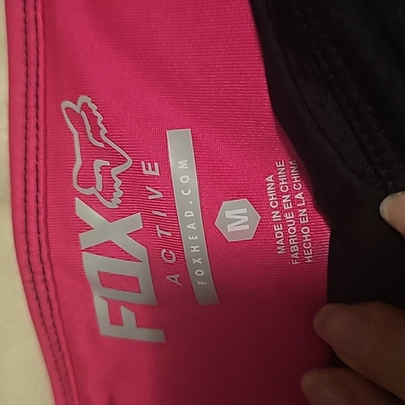 Fox Active - Picture 1 of 3